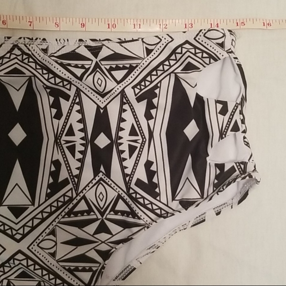 High Waisted Bikini Tribal Print Underwire Push Up - Picture 3 of 4